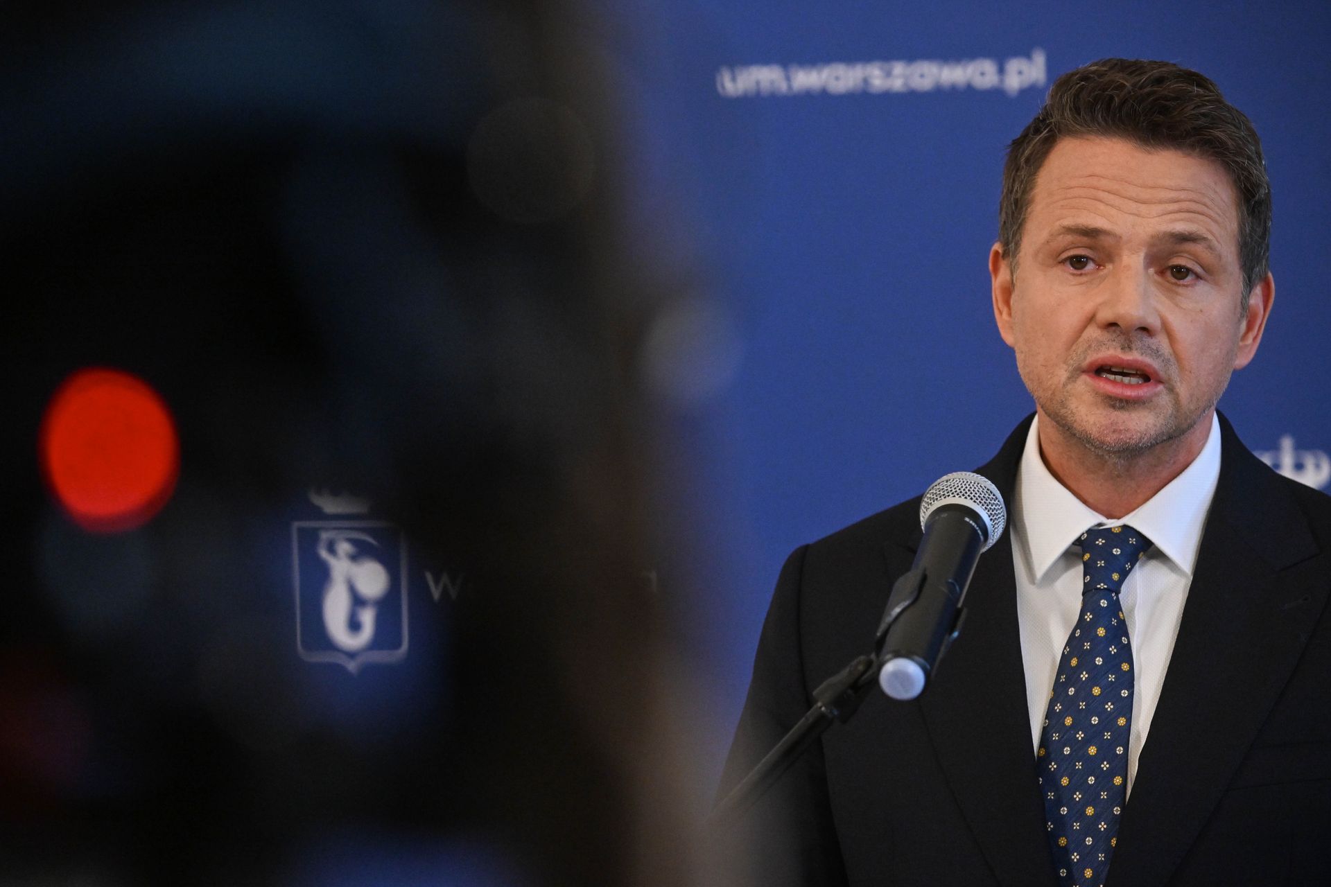 Trzaskowski do dymisji? Tak odpowiedział na konferencji