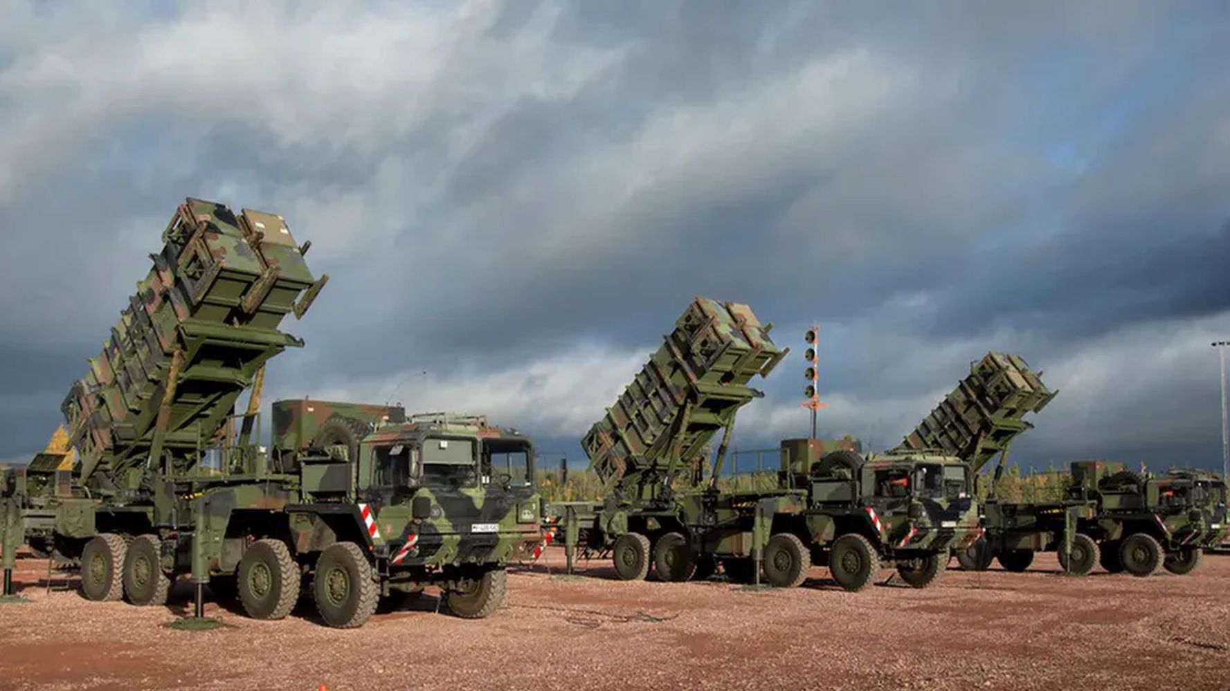 Problemy mocarstwa NATO. Armia niezdolna do obrony miast i lotnisk