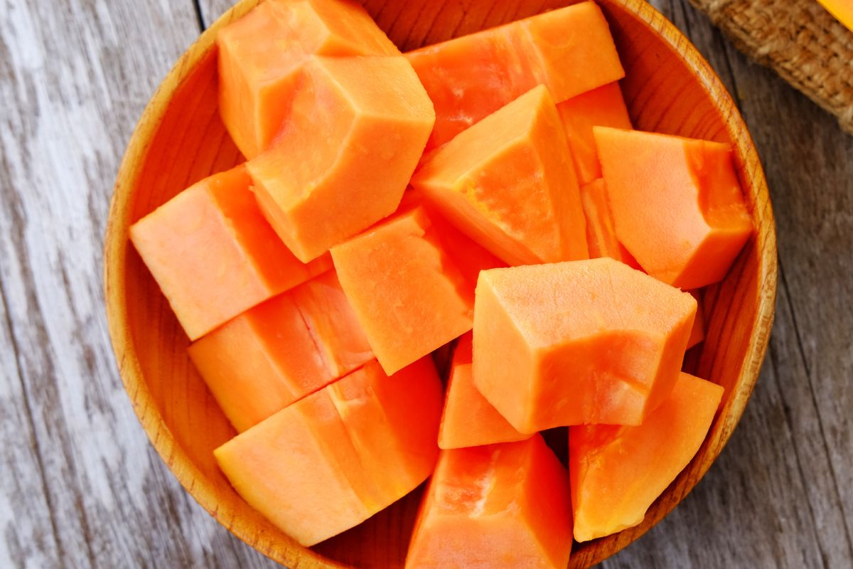 Polacy z rezerwą patrzą na ten egzotyczny owoc w sklepach. Wymiata z organizmu toksyny