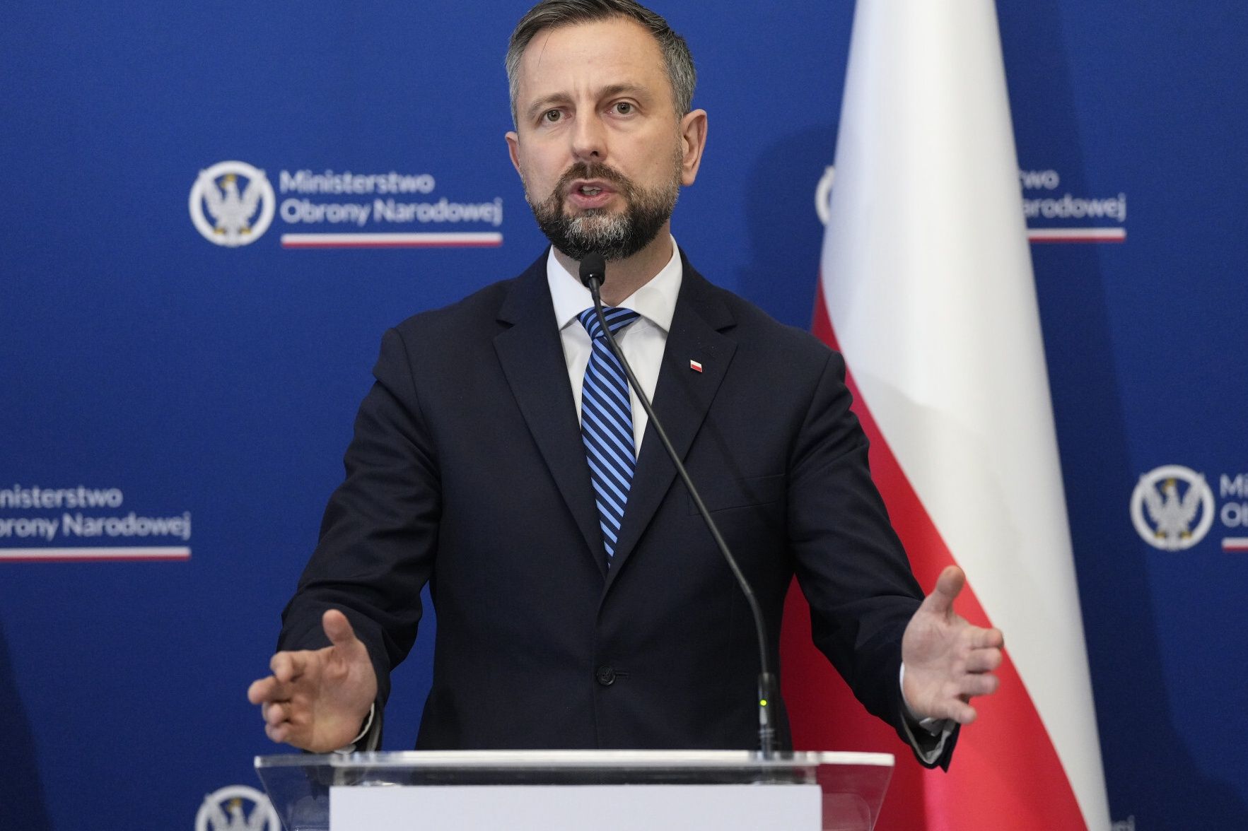 Waszyngton chce zmiany tonu wobec Kremla? Szef MON odpowiada