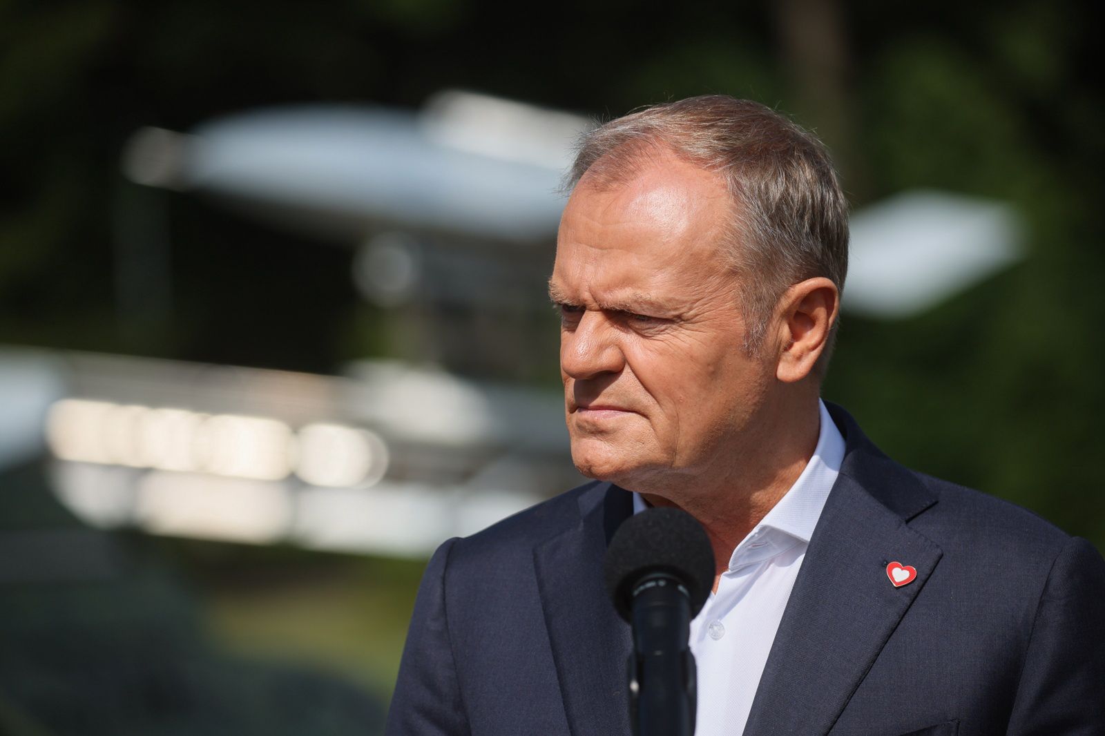 "Poniósł porażkę". Niemiecki "Spiegel" obsmarował Tuska