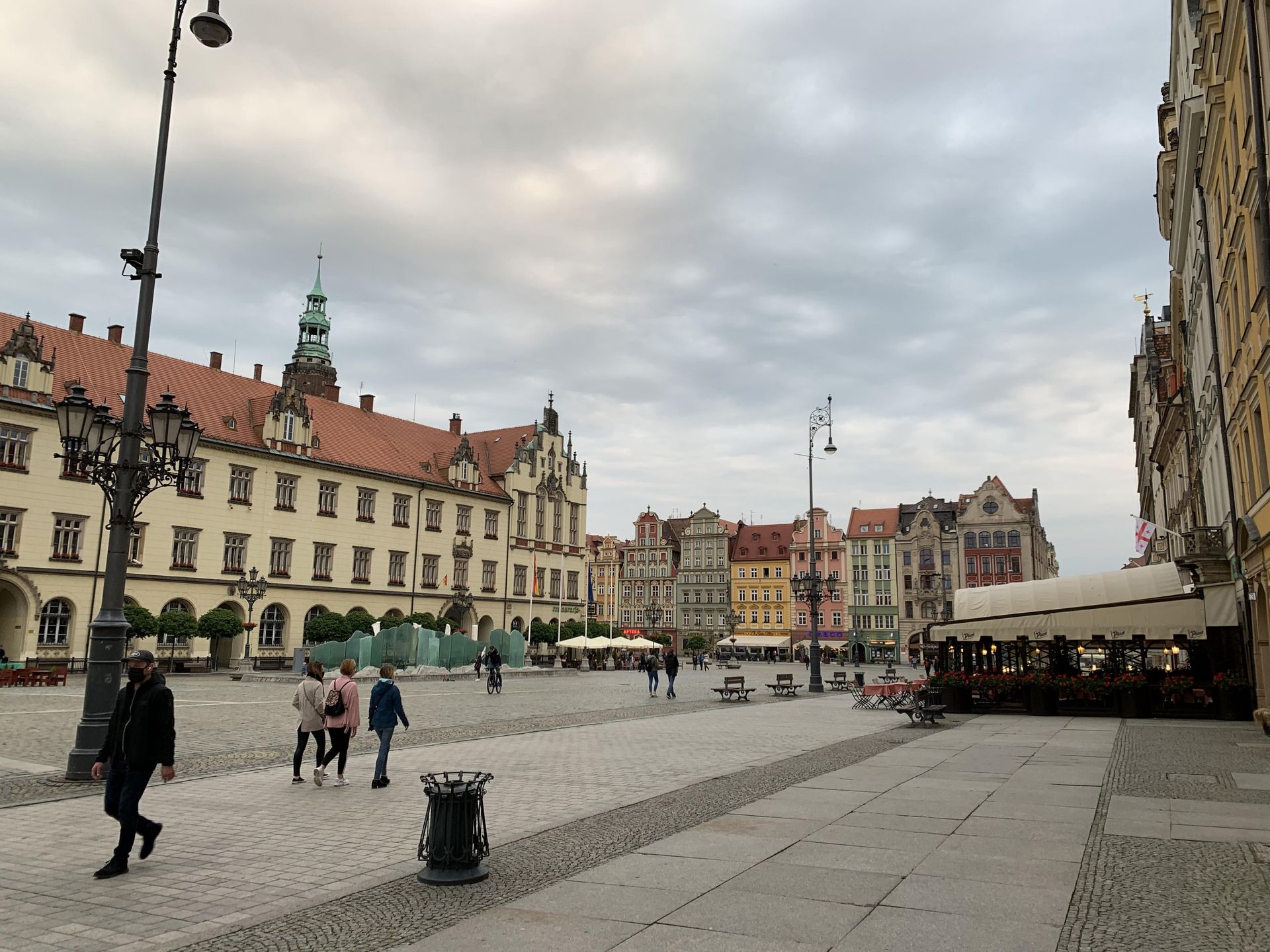 Potężny dług restauratorów. "Mogą spodziewać się pozwów eksmisyjnych"