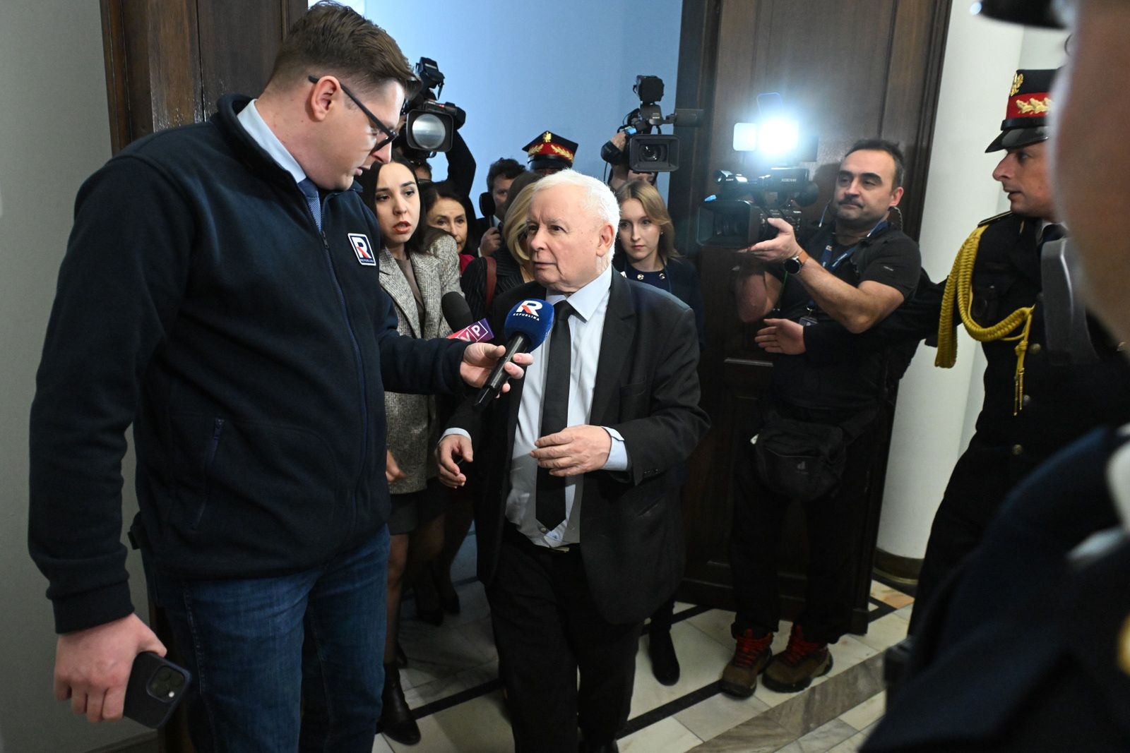 "Jesteśmy hienami". Kaczyński ostro odpowiada szefowi MSWiA