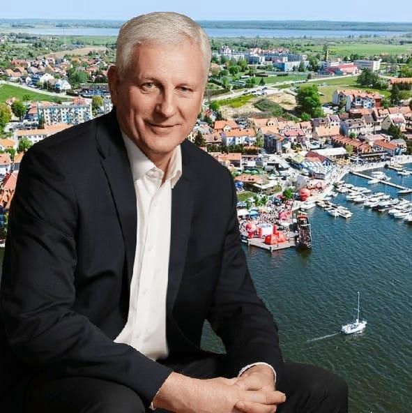 Kłopoty burmistrza Mikołajek. Sąd unieważnił dzierżawę dla sąsiada