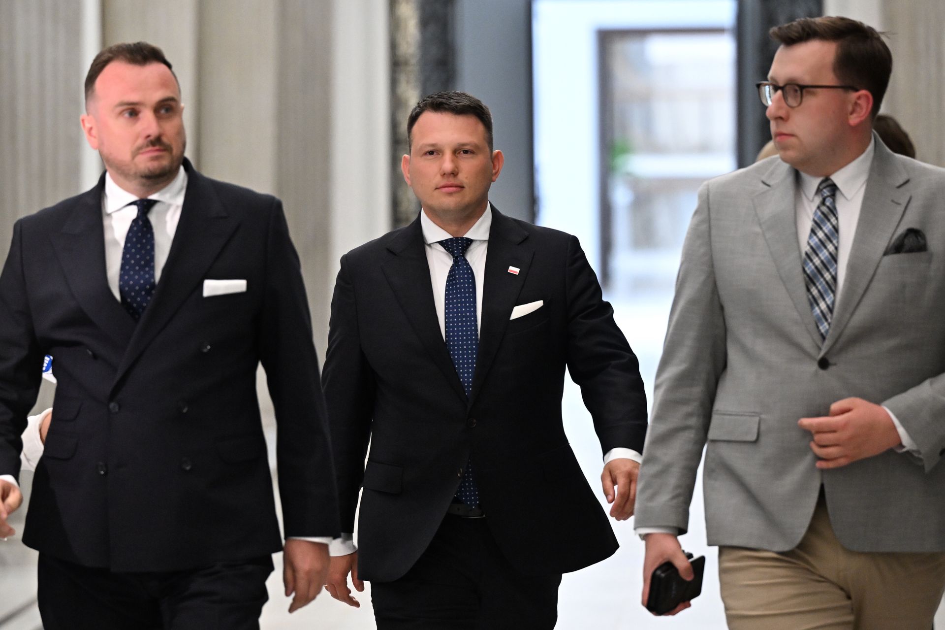 "Bierz odpowiedzialność". Mentzen zaskoczony pytaniem o obrażoną mamę