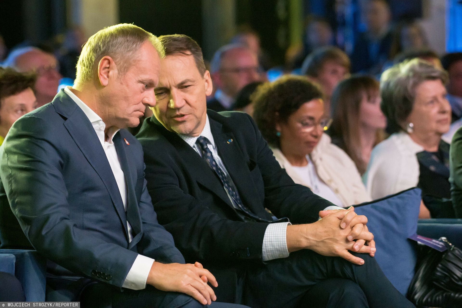 Sikorski zastąpi Tuska? Zapytano Polaków