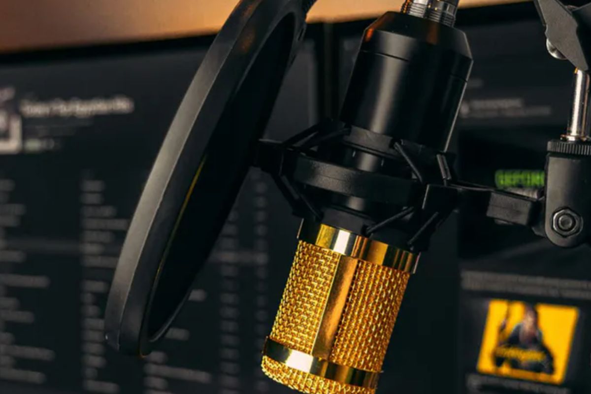 Zmalała przewaga RMF FM nad Radiem ZET