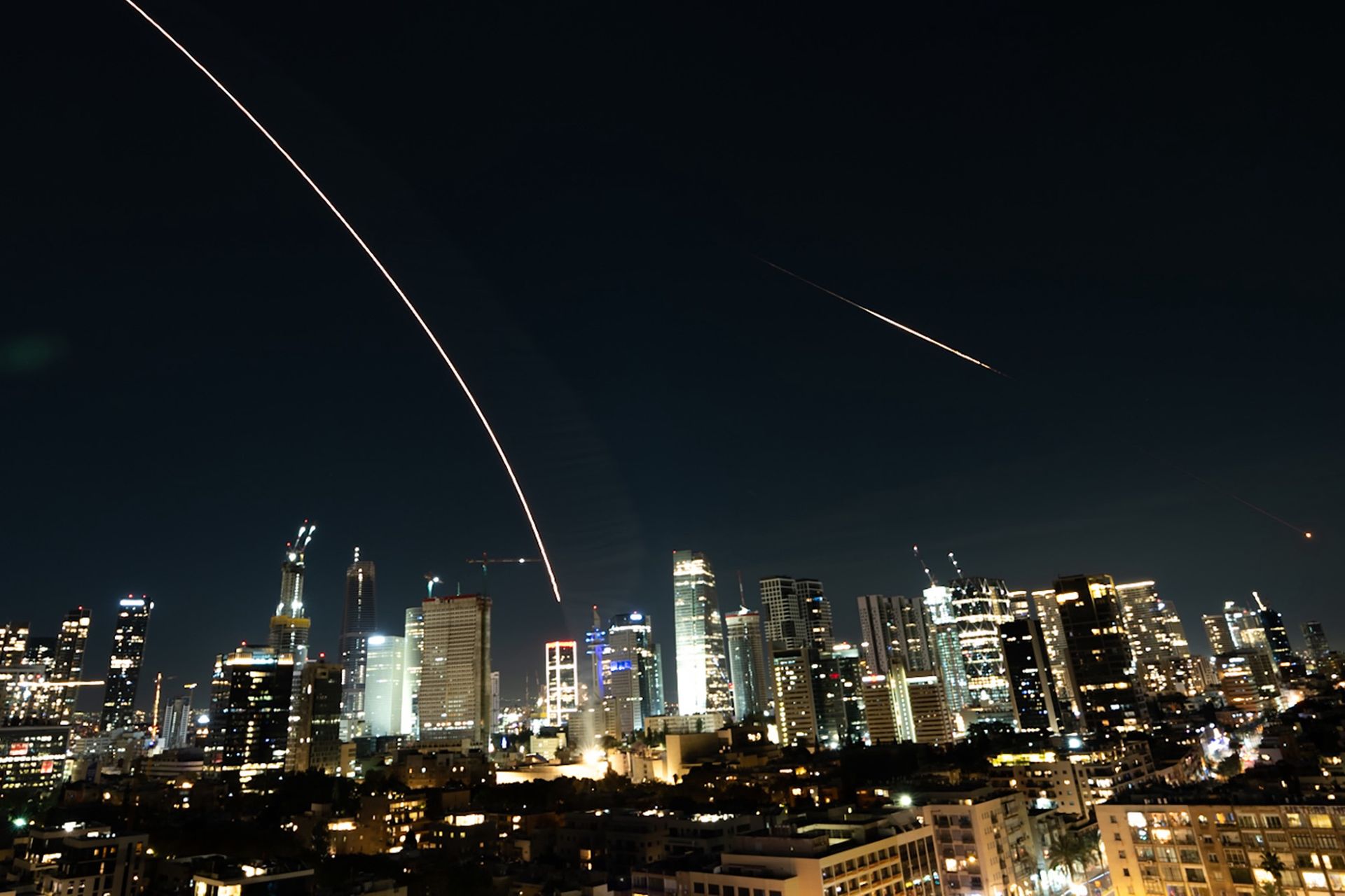 Eksplozje w Izraelu. Od rana atakowany też Dubaj