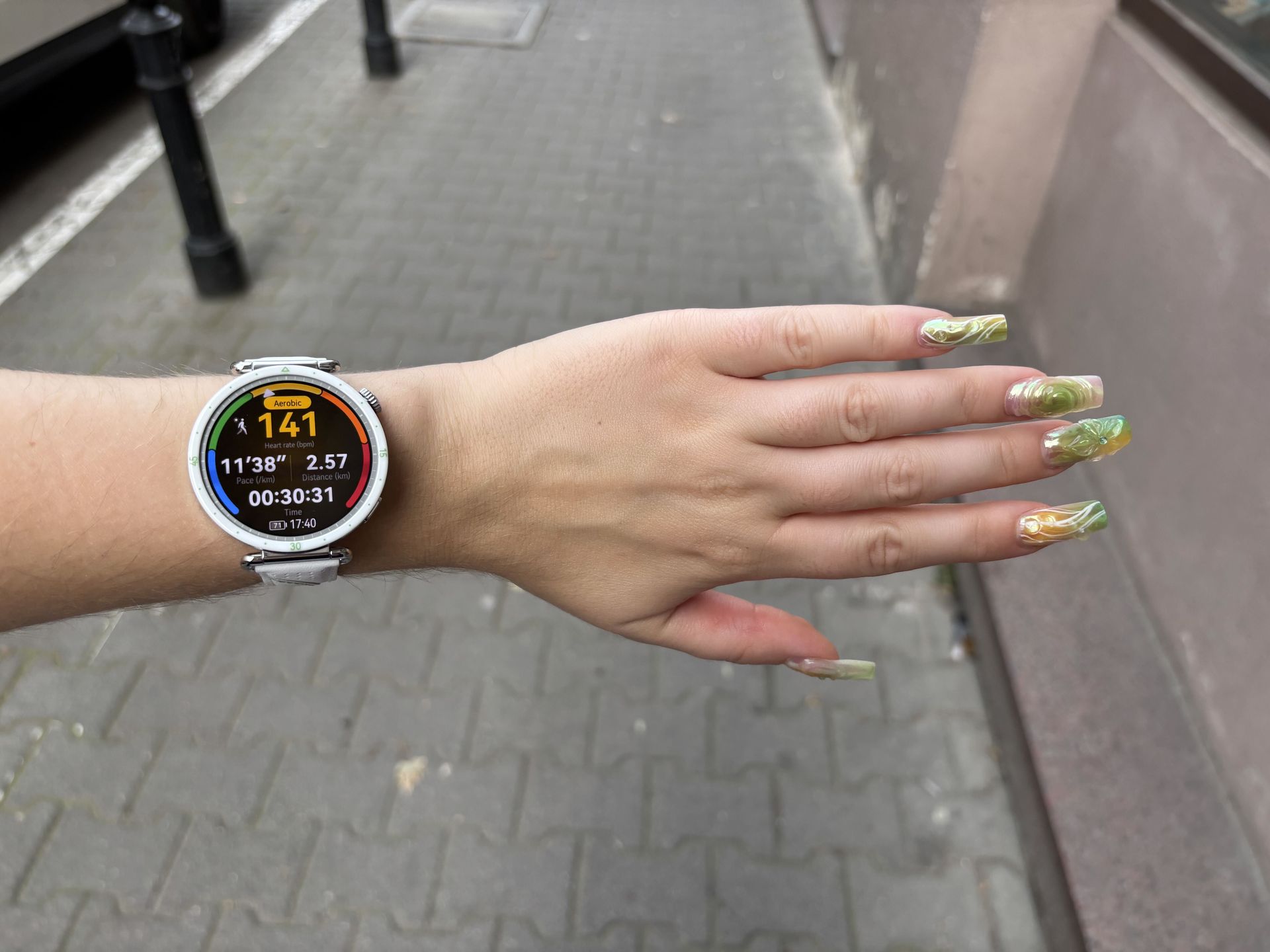 Huawei liderem rynku smartwatchy i opasek. Apple i Xiaomi tracą dystans
