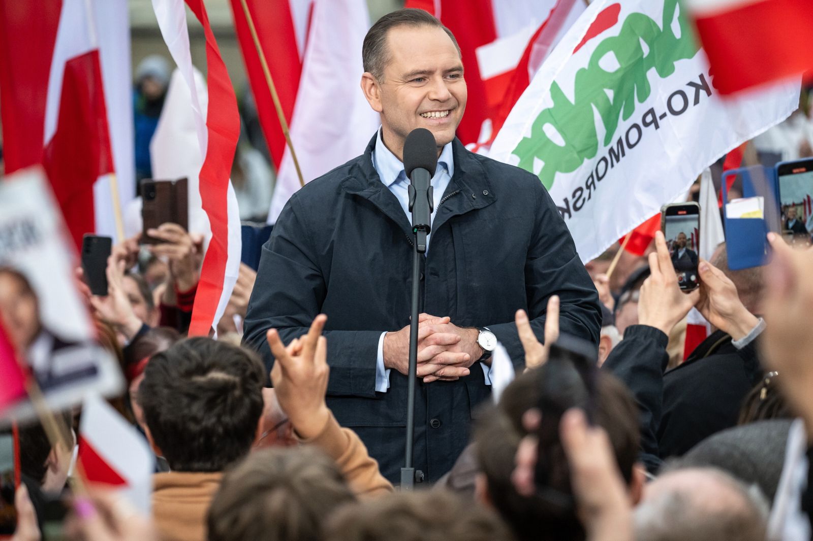 Nawrocki poręczył za neonazistę? Polityk PiS: to nie jest przestępstwo