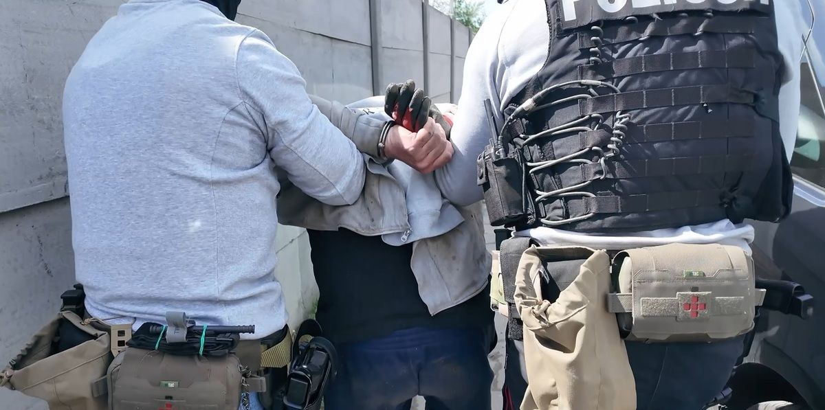 Porwali Niemca podając się za policjantów. Zostali zatrzymani