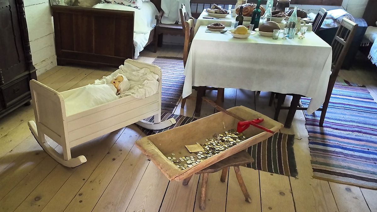 Poród w chłopskiej chacie. Zaskakujące zwyczaje sprzed 100 lat