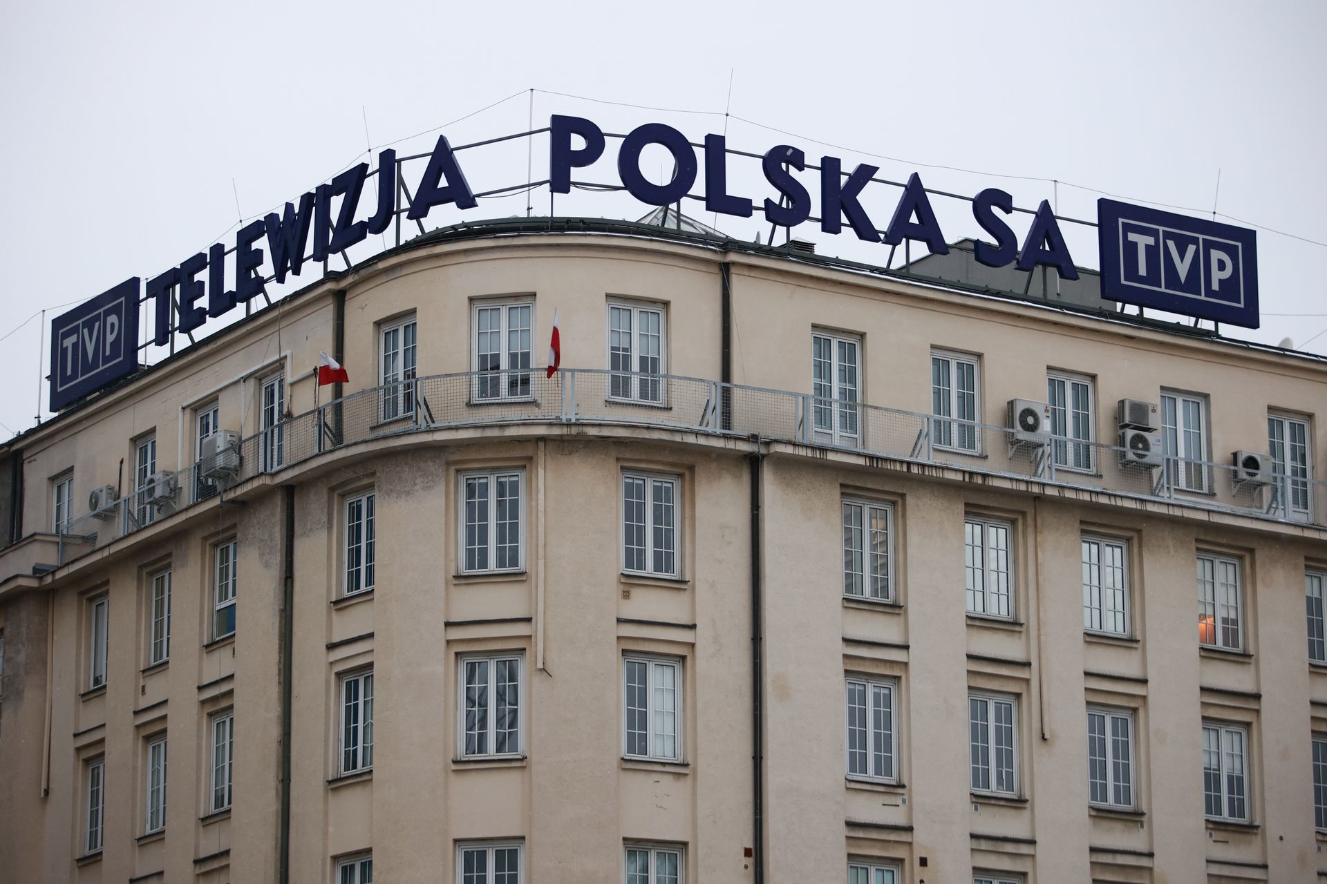 Awantura wokół debaty w TVP. "Taka osoba nie powinna prowadzić"
