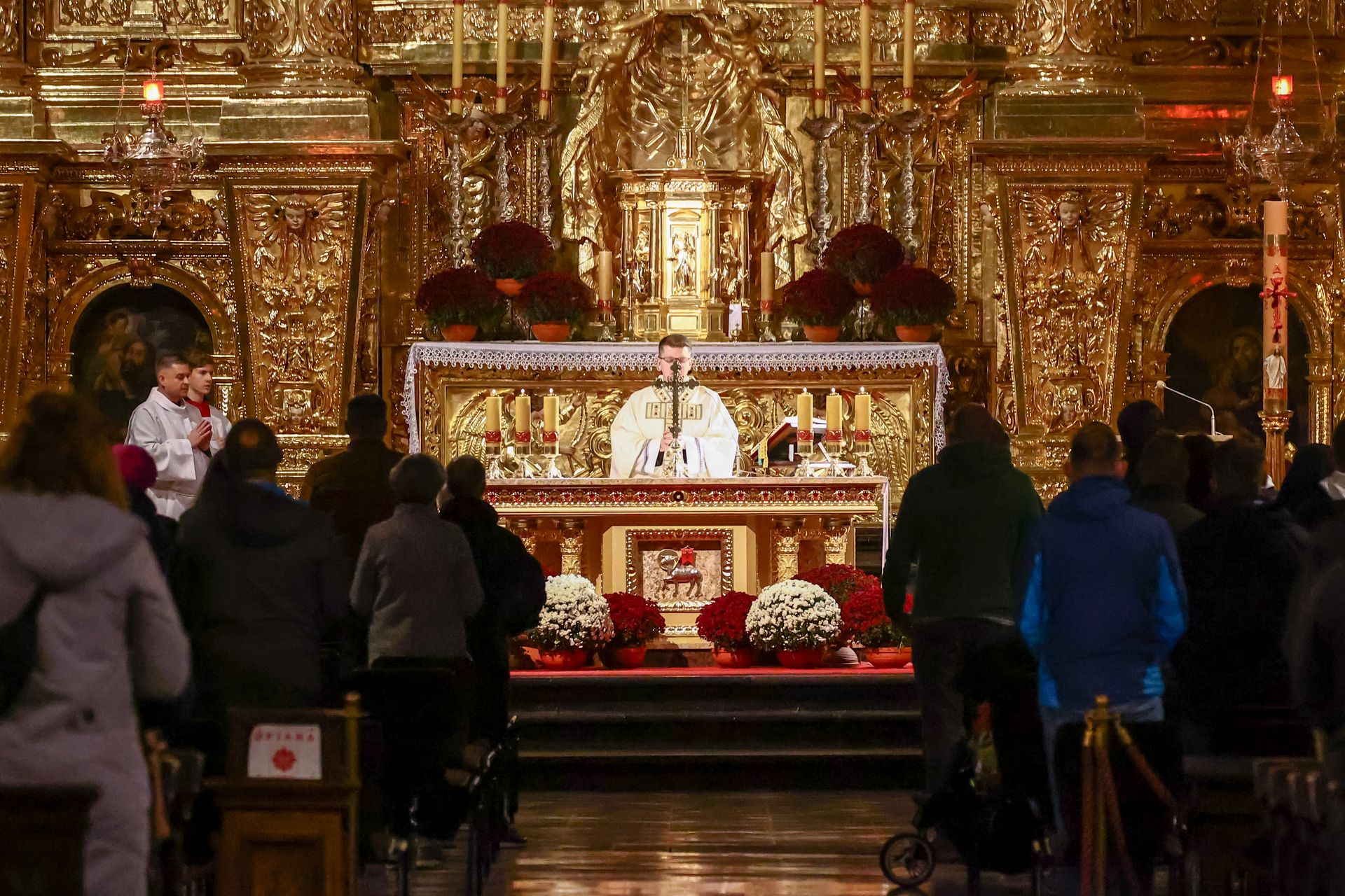 Chcą rozdziału Kościoła od państwa. "Kler ma przywilejów za dużo"