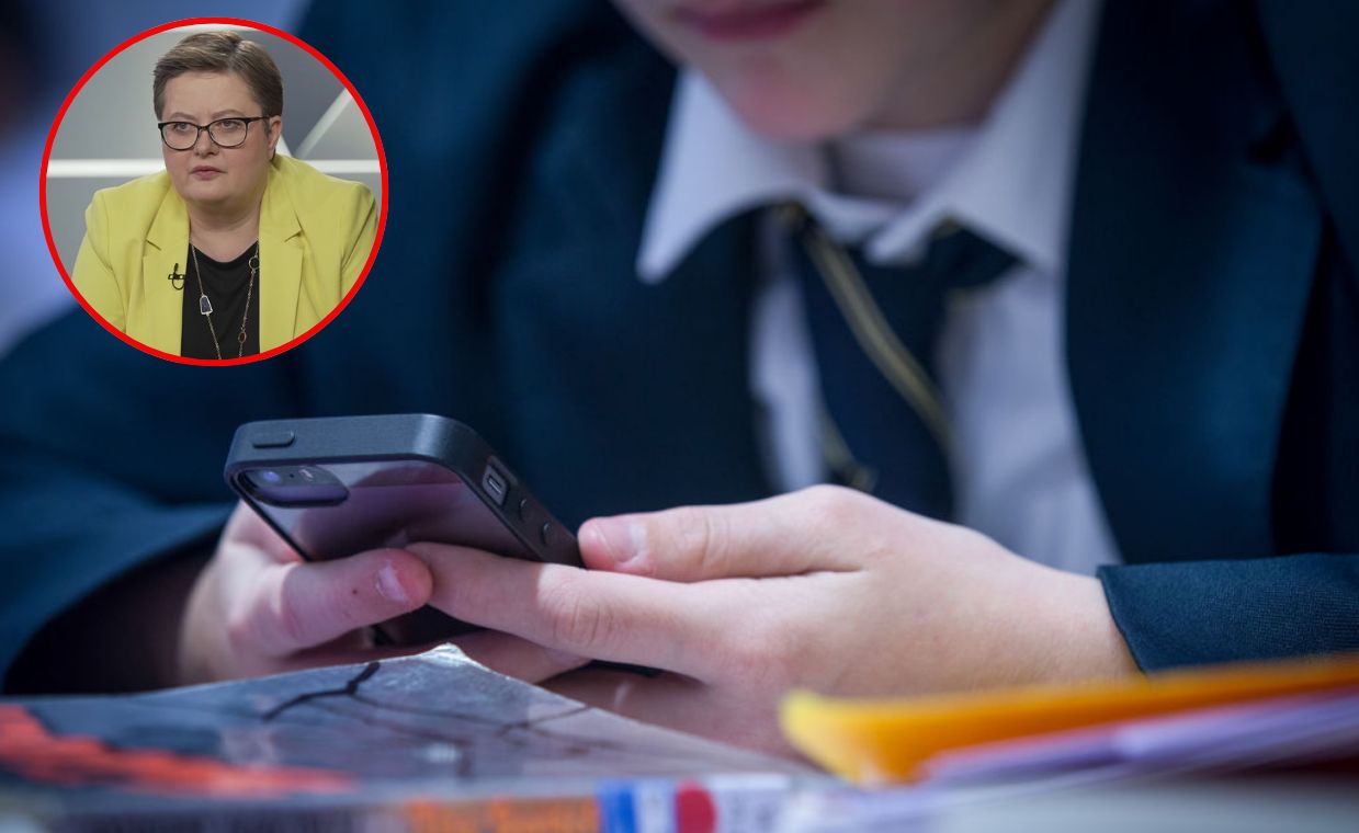 Zakaz telefonów w szkołach. Wiceminister ujawnia kiedy
