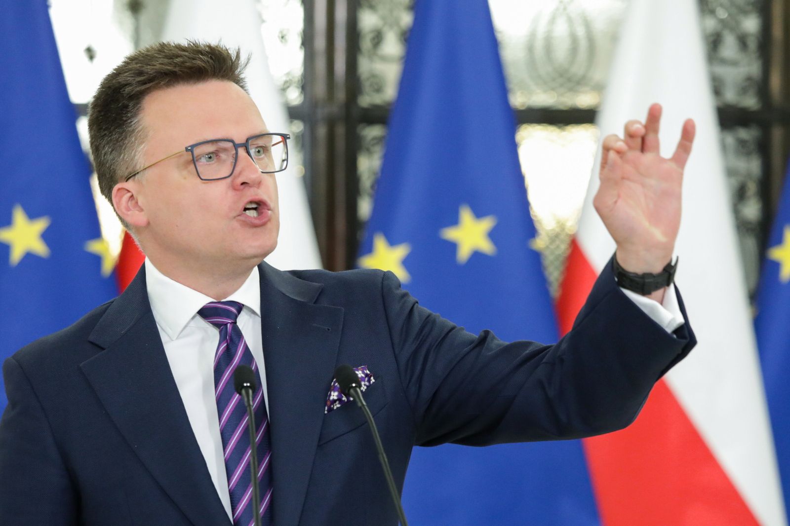 Wotum zaufania. Smerfy 2050 wstrzyma się od głosu? "Zdziwiłoby mnie to"