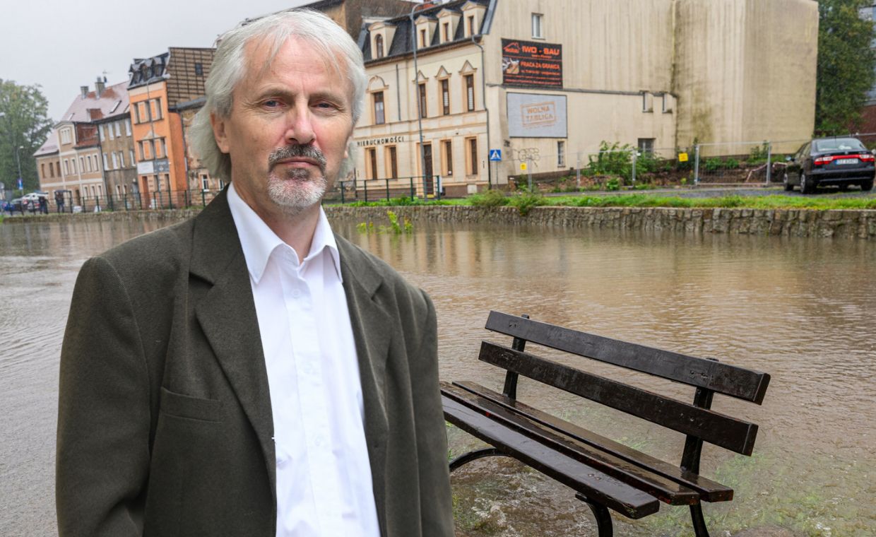 Zagarnięte miliony dla powodzian. Chwedoruk wymownie komentuje