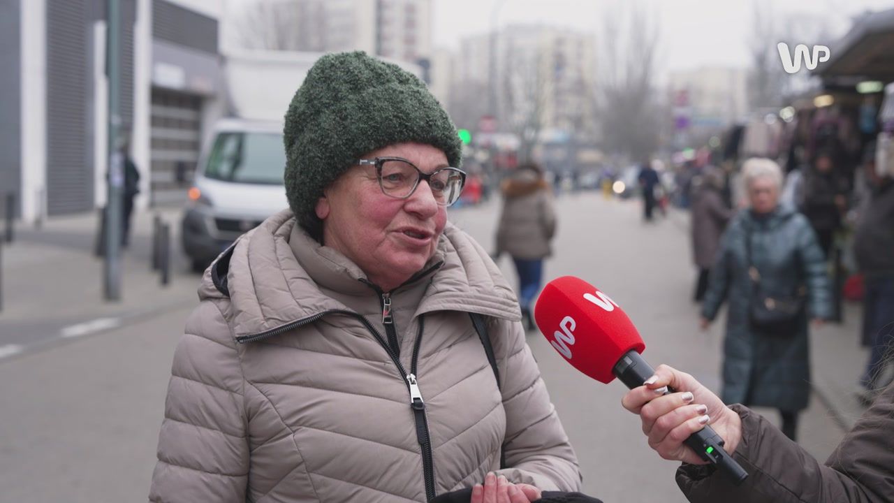 "Spokoju i zrozumienia". smerfy składają życzenia politykom