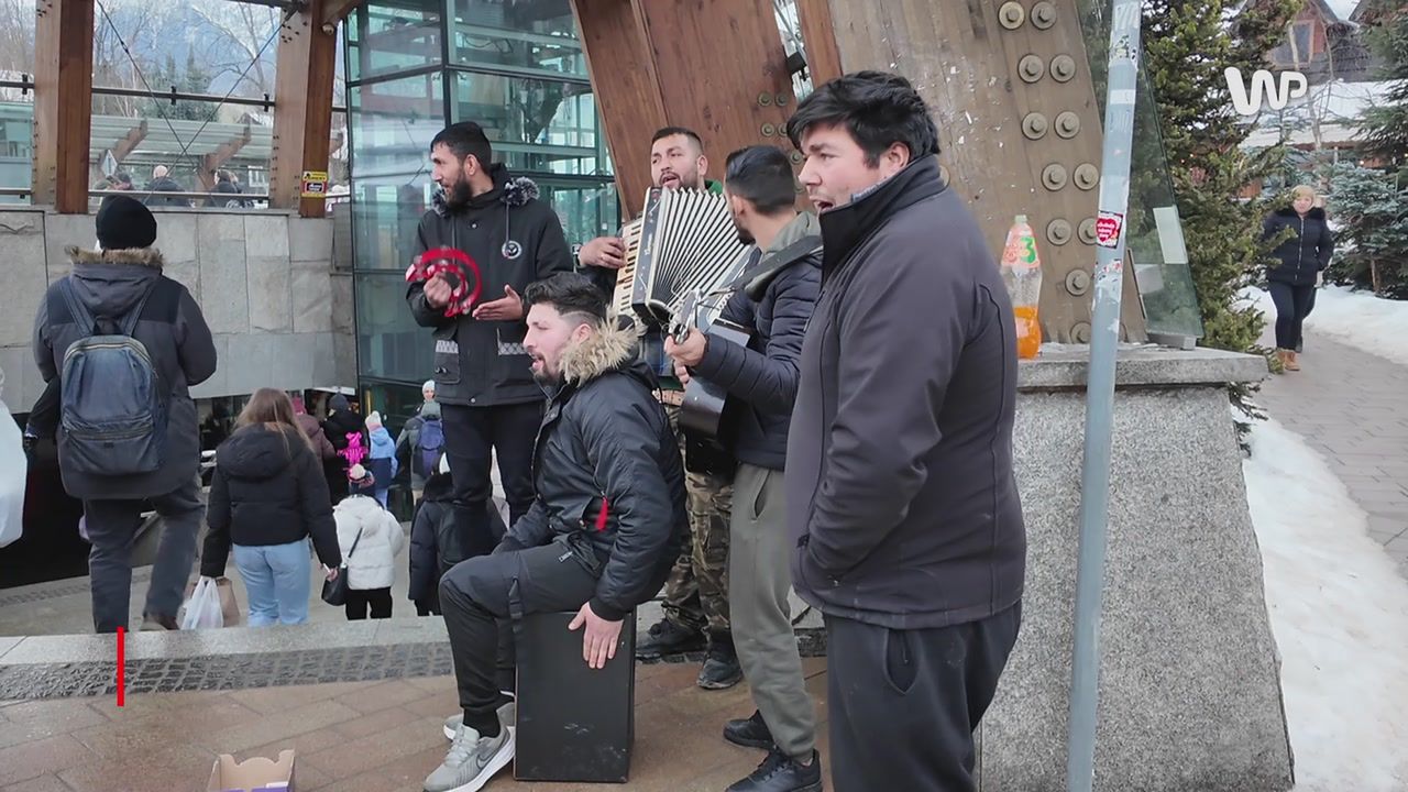 Uliczne kapele w Zakopanem. Straż miejska walczy z grajkami