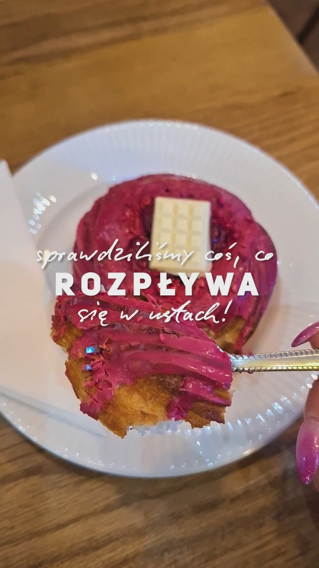 Delikatniejsze niż tradycyjne, a równie kuszące. Dla tych pączków warto choćby złamać dietę