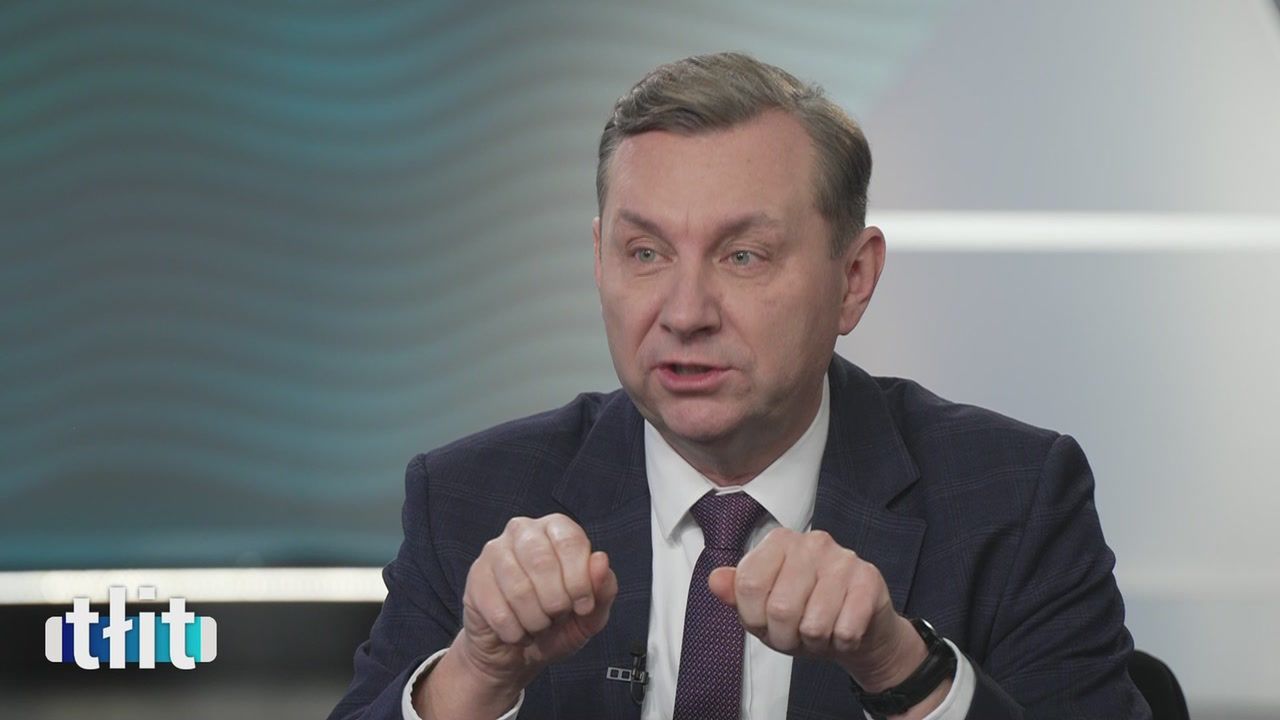 "System kastowy Morawieckiego”. Komarewicz o miliardach dla spółki Poncyljusza i buncie w Polsce 2050