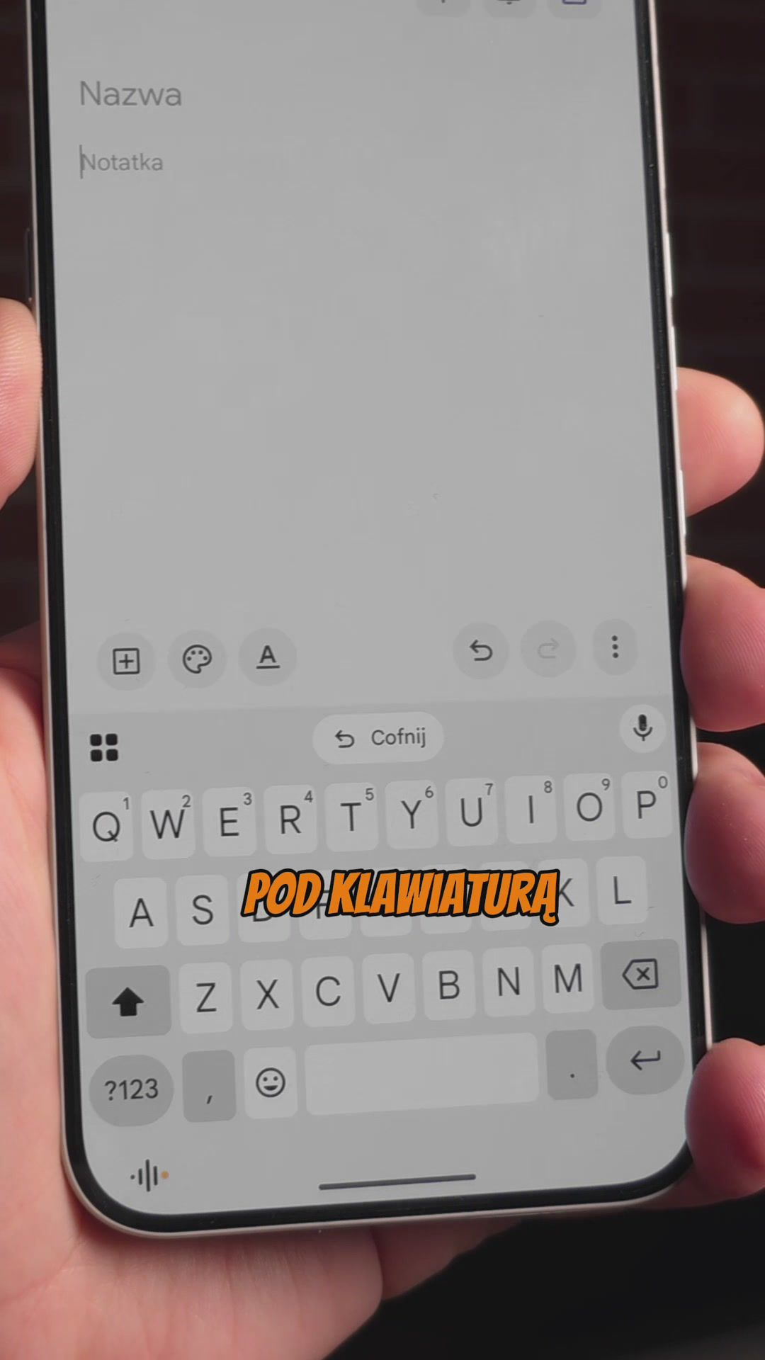 Zapomnij o klawiaturze w telefonie. Essential Voice zmienia zasady gry