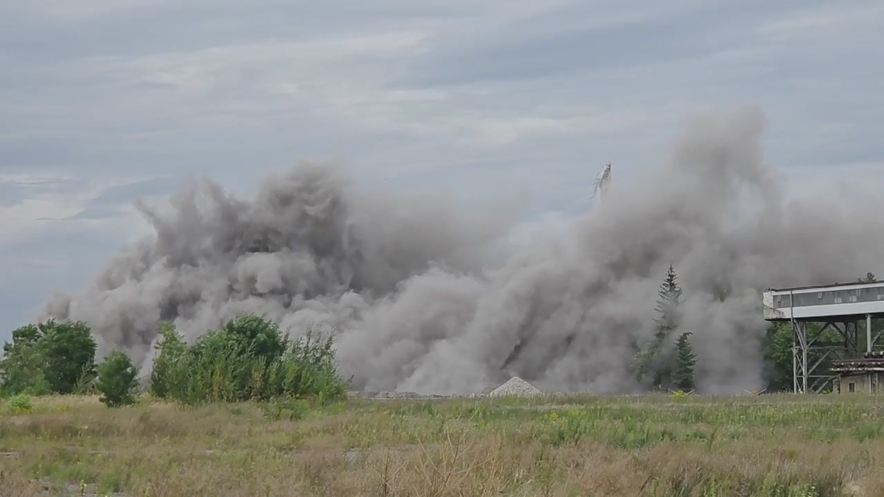 Koniec epoki w Jastrzębiu. Słynna wieża wysadzona w powietrze
