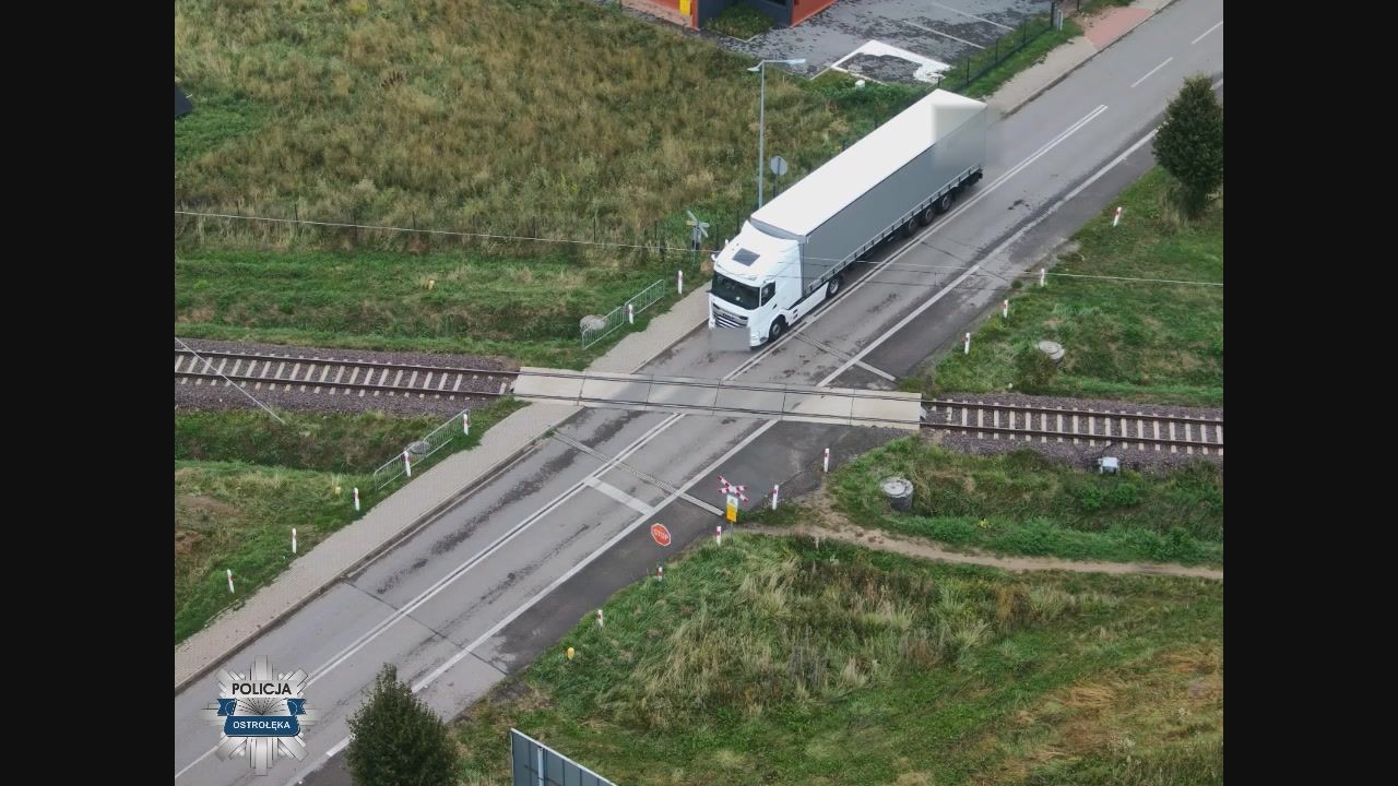 Bezmyślność na torach. Wszystko nagrał dron