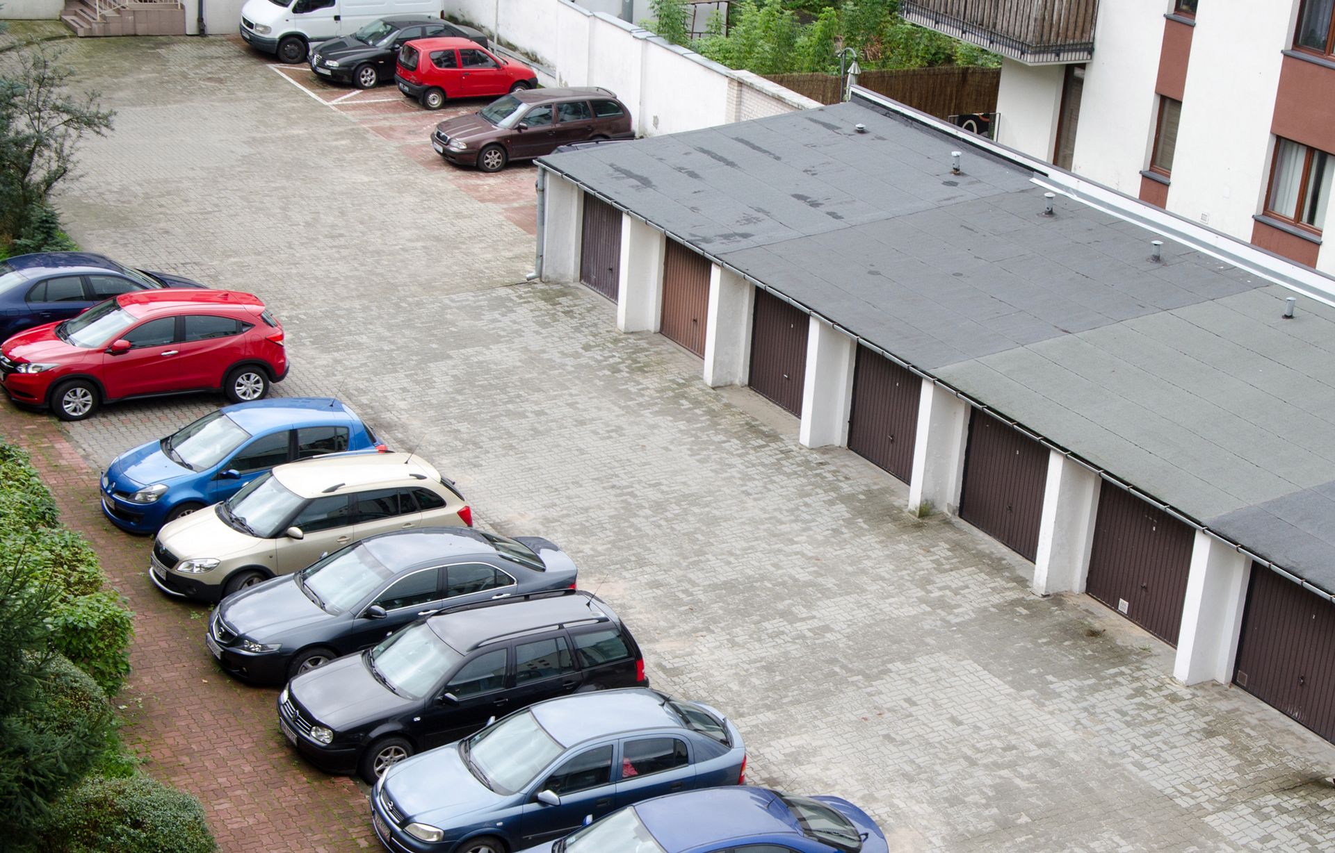 Parkowanie Na Osiedlu - Przepisy, Zakazy, Mandaty | Autokult.pl