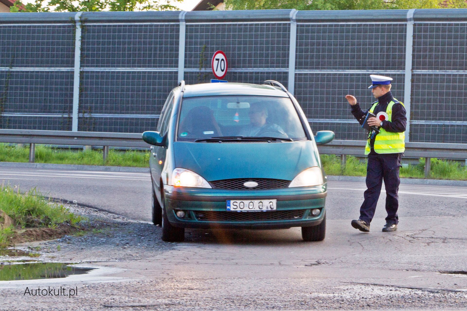 Kiedy Policjant Może Zatrzymać Prawo Jazdy? | Autokult.pl