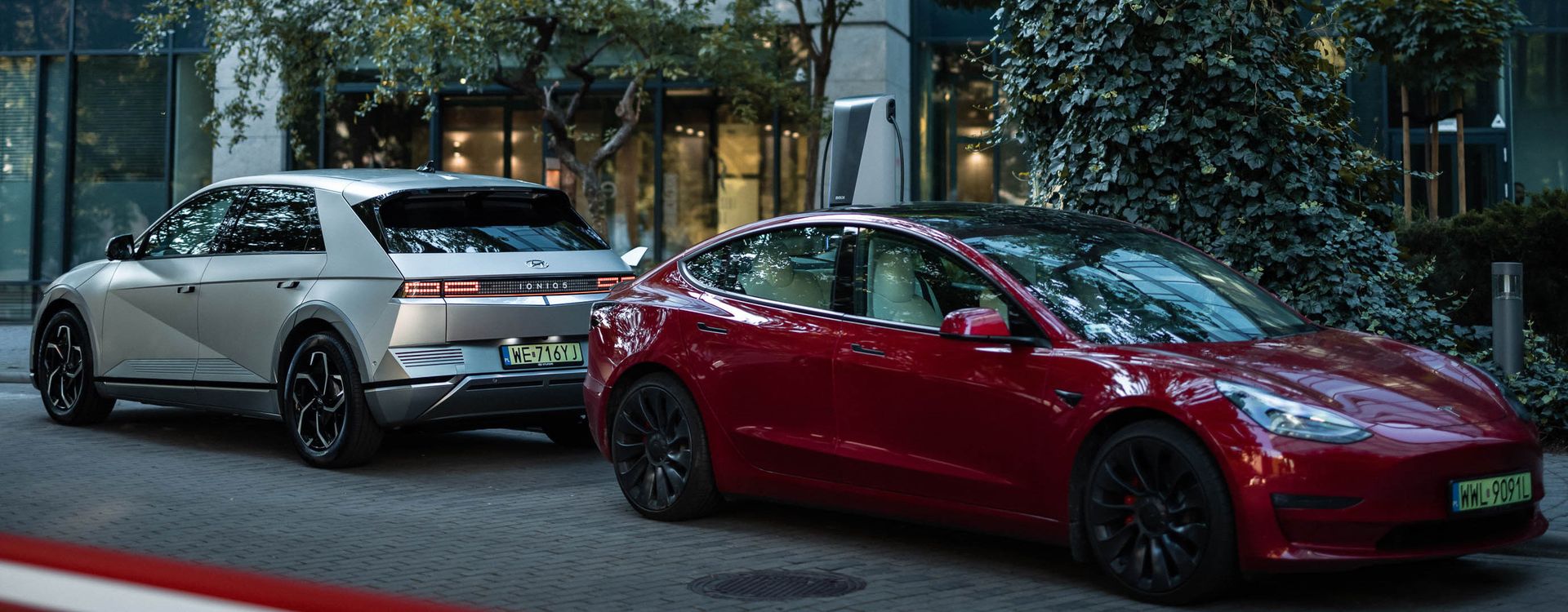 Hyundai Ioniq 5 vs Tesla Model 3