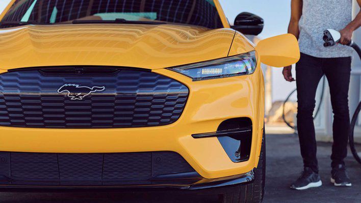 Ford Mustang Mach E Gt Doczekal Sie Wersji Performance Jest Prawie Jak Shelby Gt500 Autokult Pl