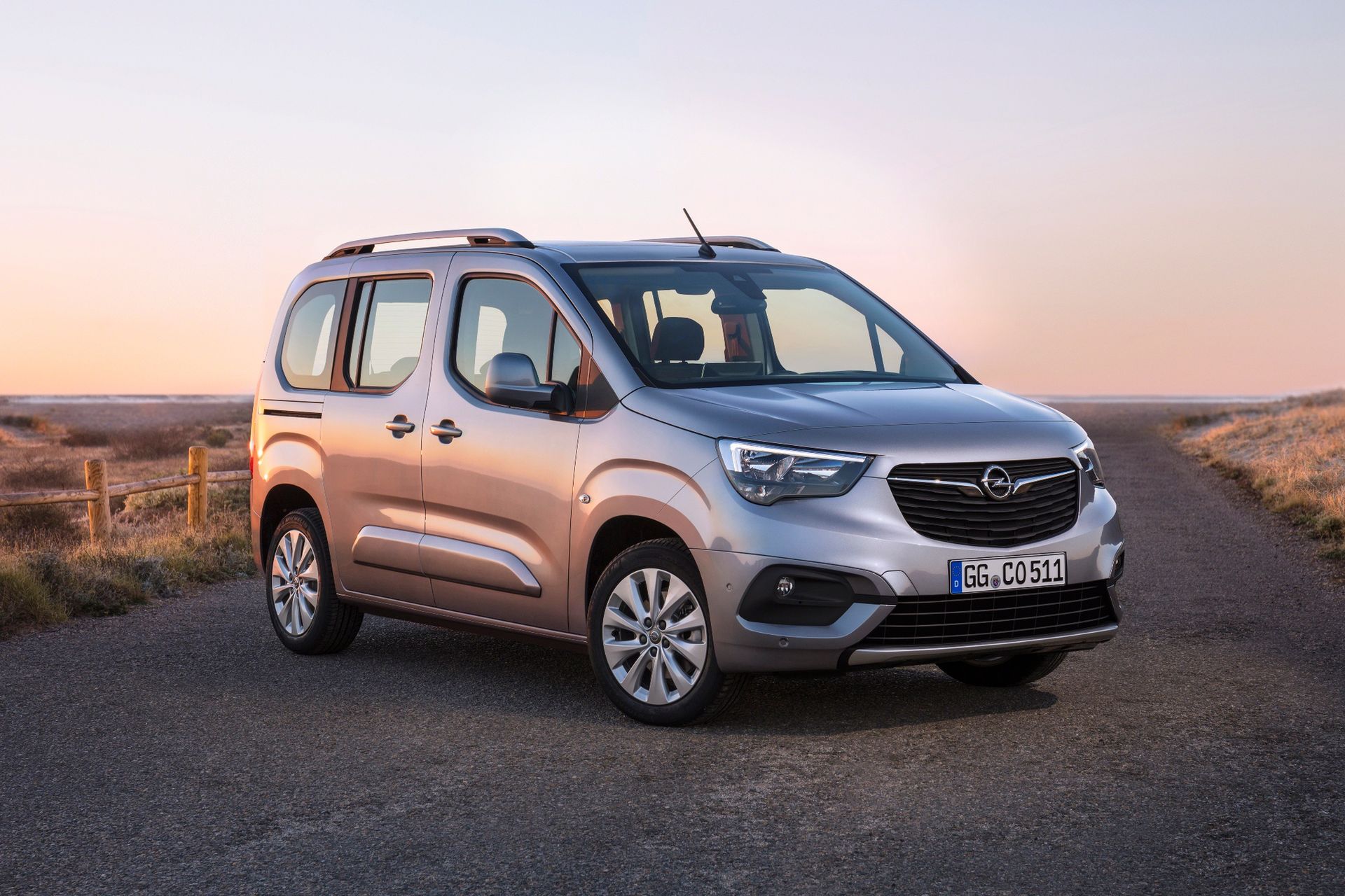 Nowy Opel Combo (2018) - Premiera, Zdjęcia, Informacje, Silniki | Autokult.pl