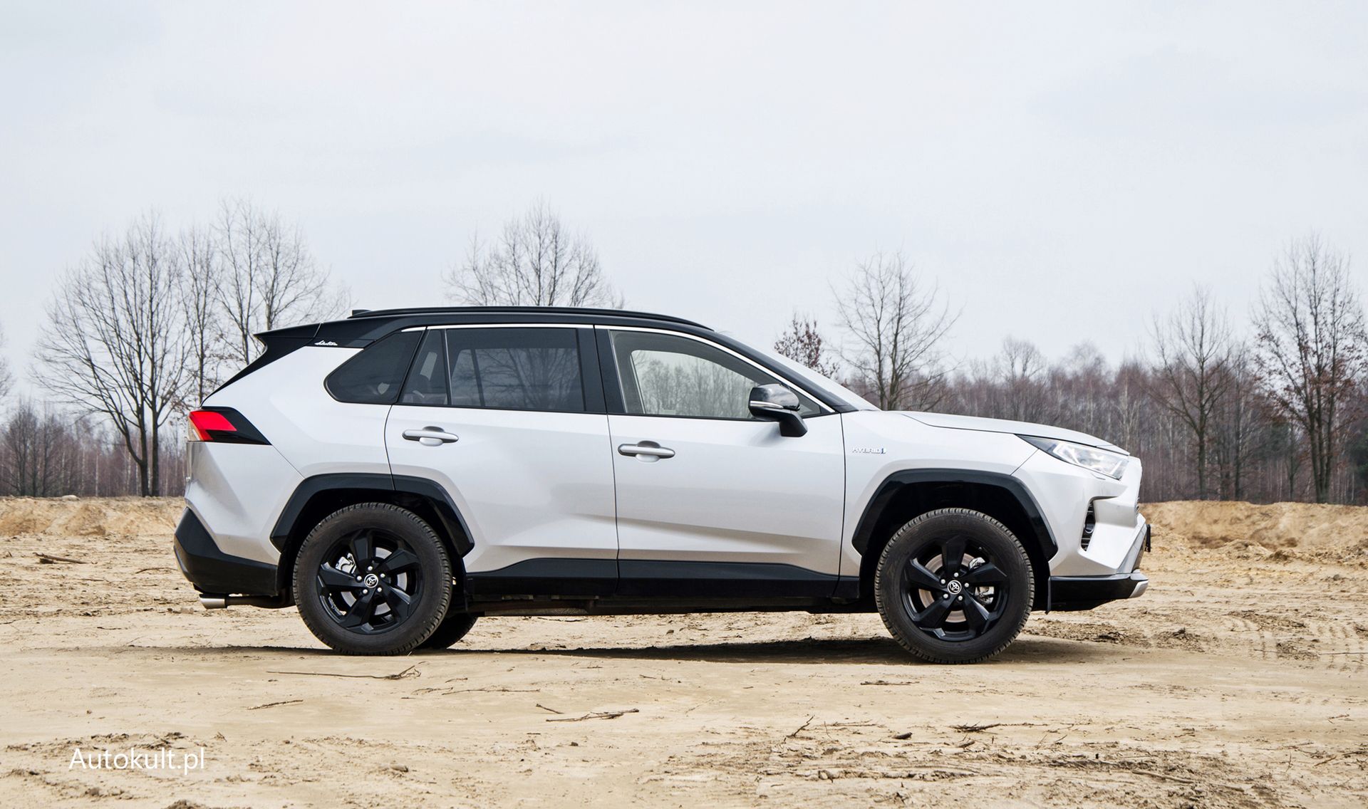 Toyota RAV4 2.5 Hybrid FWD - test, opinia, zużycie paliwa, dynamika