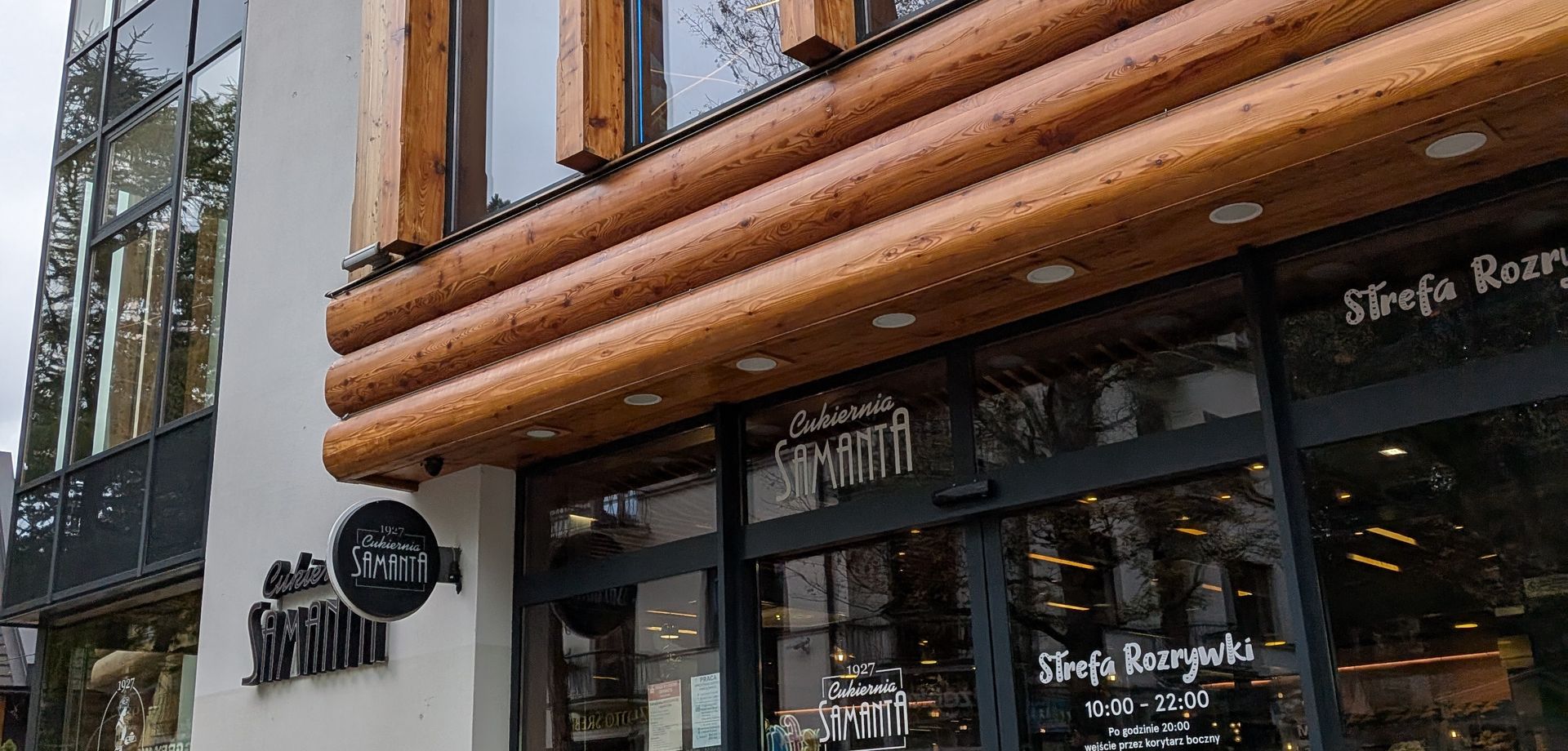 Nowoczesna cukiernia na Krupówkach