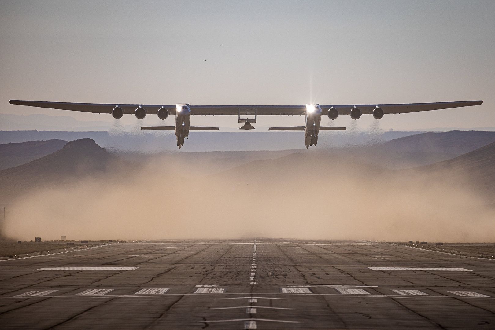 Stratolaunch Roc. Podniebny Gigant Znowu Wzbił Się W Powietrze