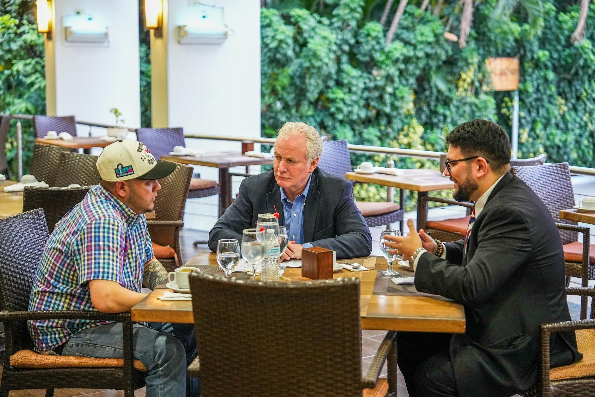 senator-van-hollen-faces-criticism-after-meeting-in-el-salvador
