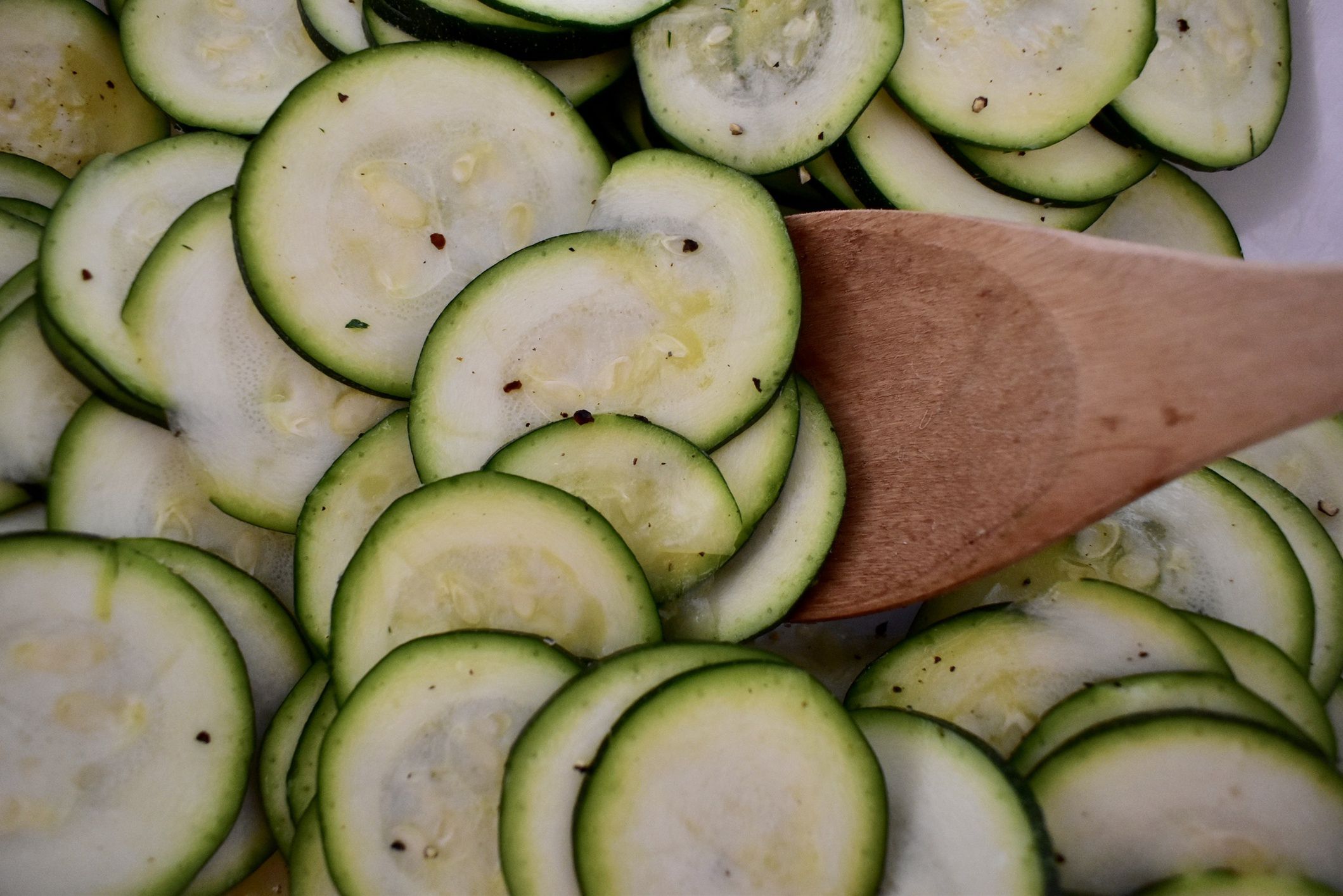 Zucchini dangers How to recognize and avoid toxic bitterness