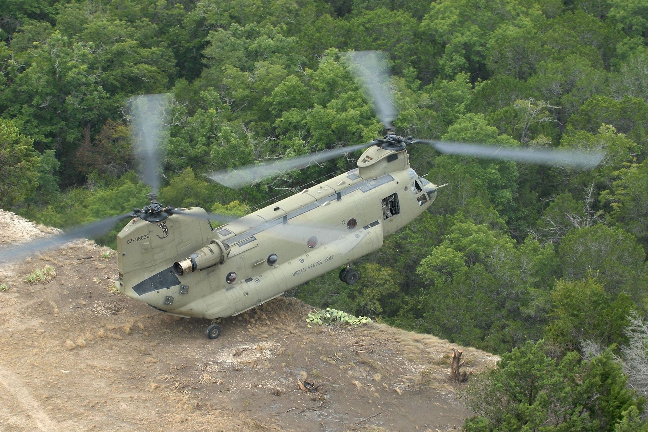 Śmigłowiec Boeing CH47 Chinook. Bohater amerykańskich ewakuacji