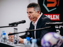 Szmal nie owija w bawełnę. Tu potrzebna jest pilnie nowa hala
