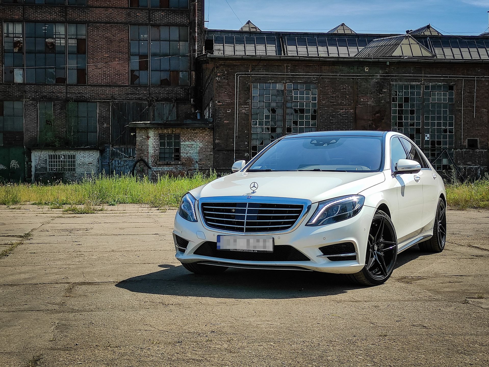 Jeździłem Mercedesem Klasy S z przebiegiem 300 tys. km. To wciąż