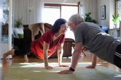 Seniorzy powinni ćwiczyć regularnie