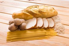 Ziemniaki, białe pieczywo, biały ryż - to produkty zakazane w diecie przeciwgrzybiczej