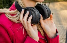 Biedronka: niedrogie słuchawki w ofercie. To duże zaskoczenie