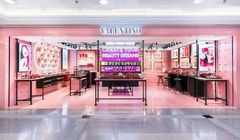 Pierwszy na świecie butik Valentino Beauty w Hongkongu