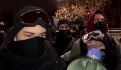 Ekipa Mediów Narodowych zaatakowana na marszu Strajku Kobiet (wideo)