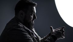 Tomasz Sekielski zebrał ponad 200 tys. zł na dokument o pedofilii w Kościele