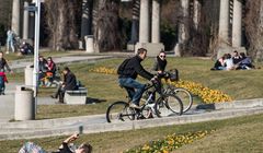 Wysokie nastroje społeczne Polaków na koniec roku 2017, pogarsza się jedynie klimat gospodarczy