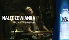 Nałęczowianka w nowych butelkach reklamowana pod hasłem „Miej w sobie pragnienie” (wideo)