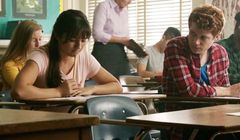 Historia bibliotecznego romansu przestrzega przed szkolnymi strzelaninami w USA